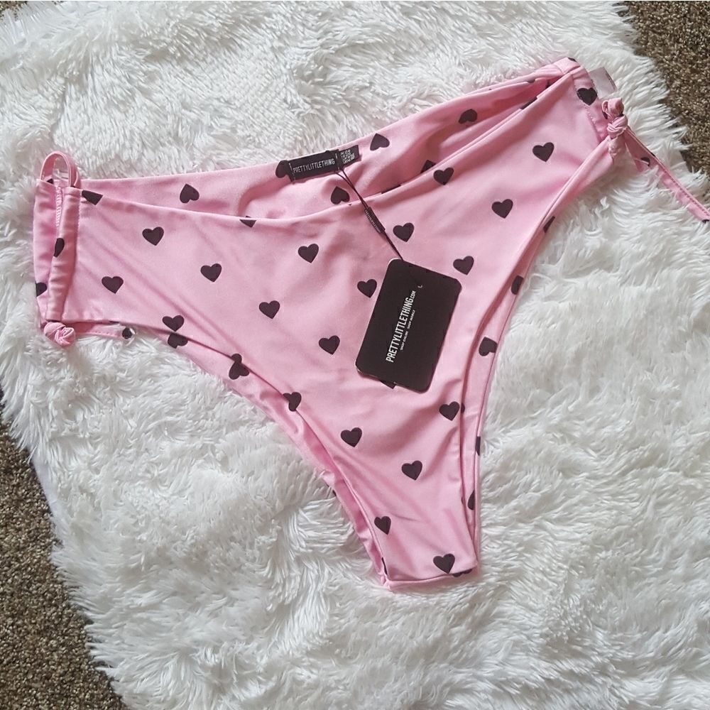 Prettylittlething‎ Bikini Swimsuit Bottoms Pink Black Polka Dot Hearts NEW Sz 20